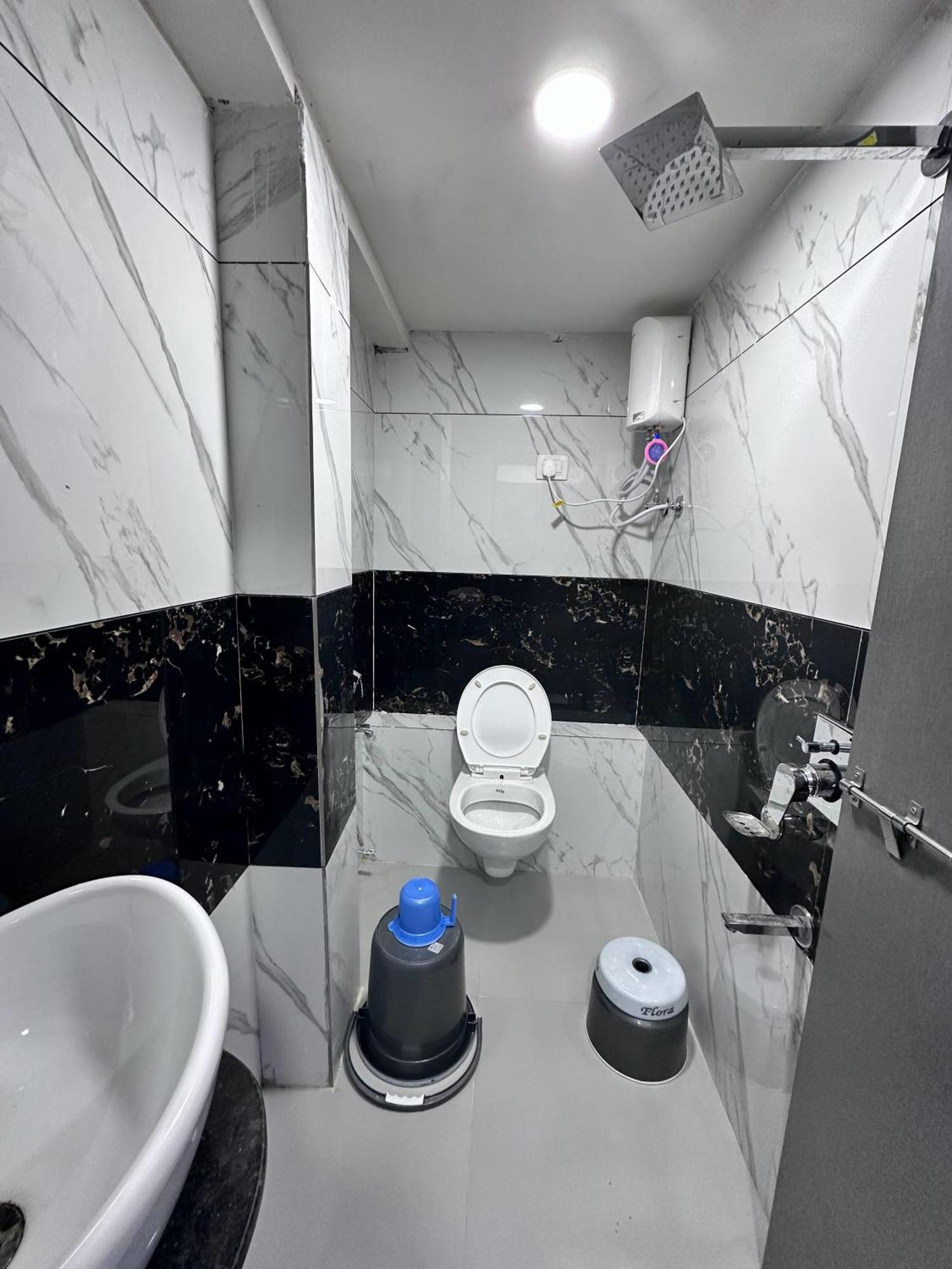 Hotel The Pacific Ahmedabad Airport Экстерьер фото