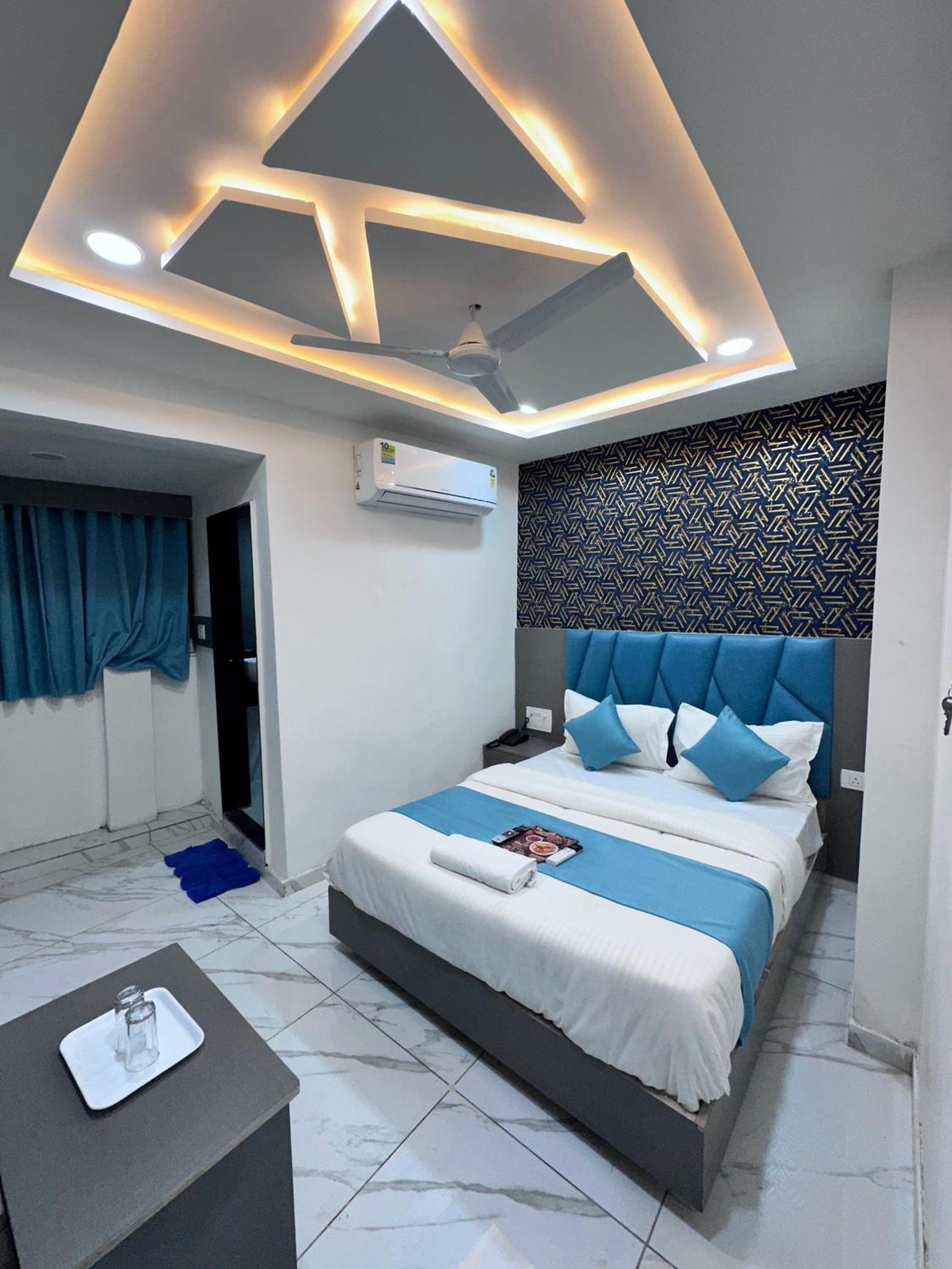 Hotel The Pacific Ahmedabad Airport Экстерьер фото